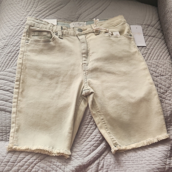 NWT Jessica Simpson Girls Slim Fit Bermuda Shorts Size 12 - Picture 1 of 5